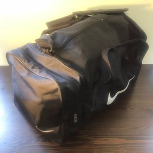 ✔️Nike Duffel Gym Bag SOLD